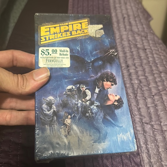 New sealed Empire Strikes Back VHS - Picture 1 of 2